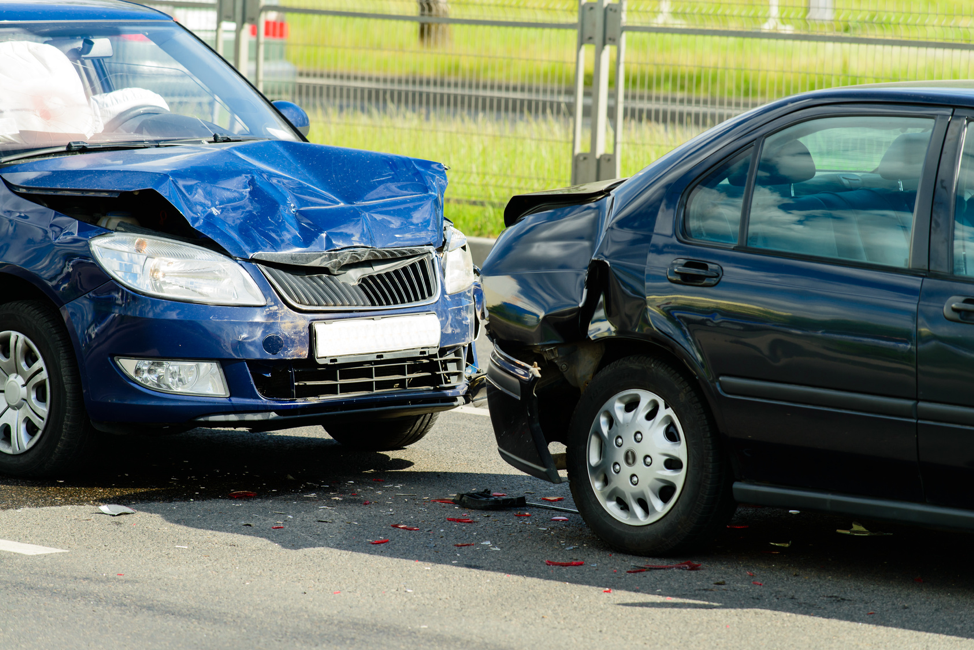 5 Tips For Avoiding Auto Body Damage In Bensenville, Illinois