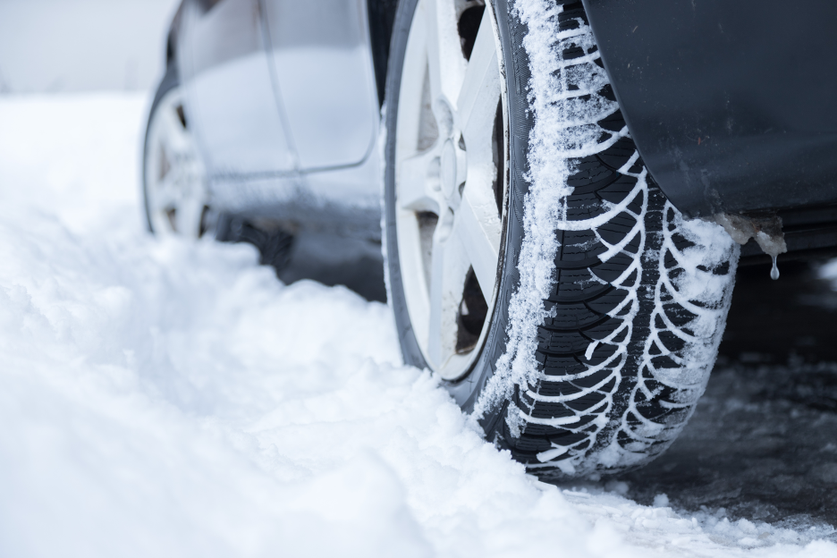 How To Avoid Auto Body Damage This Winter: Tips From An Auto Body Repair Shop In Melrose Park, Illinois